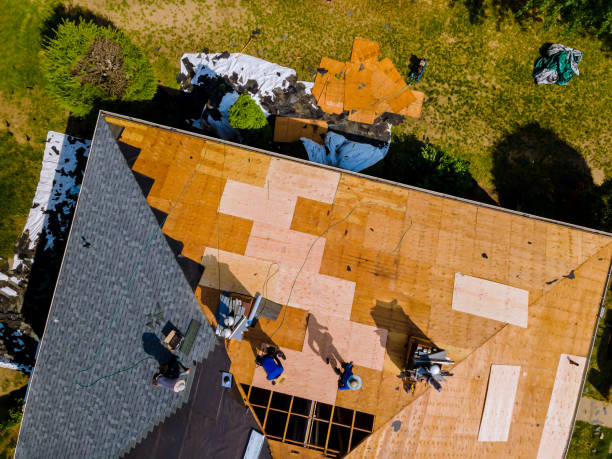 Quick and Trustworthy Emergency Roof Repair Services in Lake In The Hills, IL